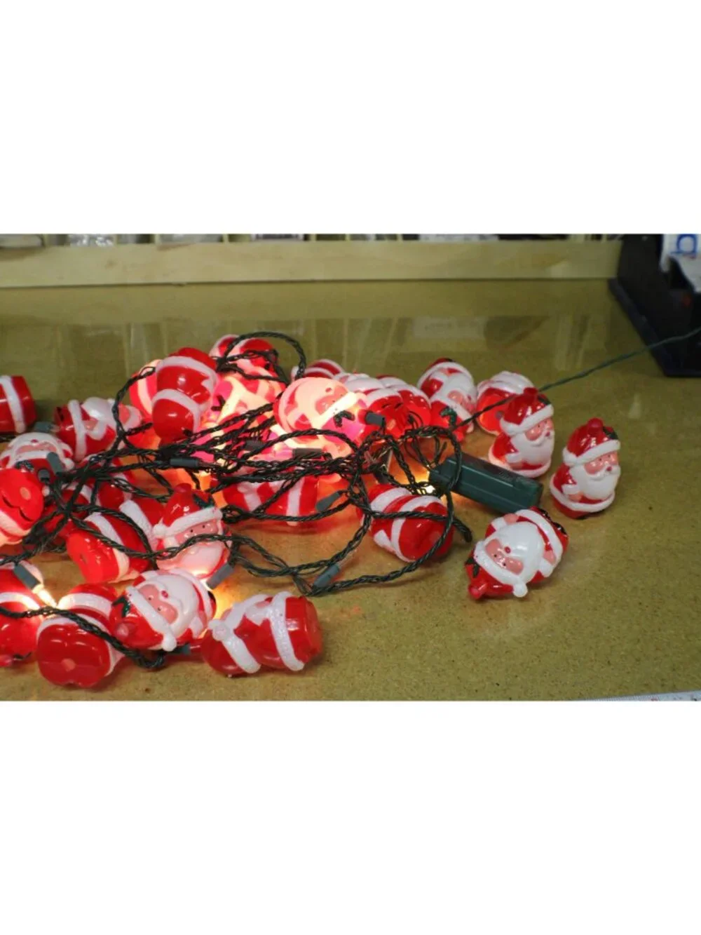 Santa Claus Light Syncing Music Blow Mold Lights Holiday 20ct Red White Plastic